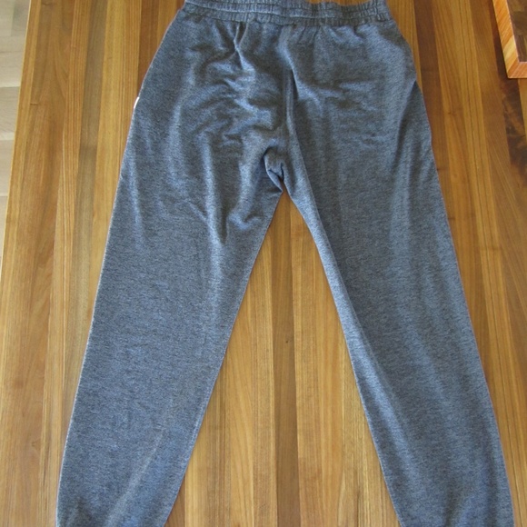 NWOT Vuori Performance Jogger Long Size XS - Picture 4 of 6